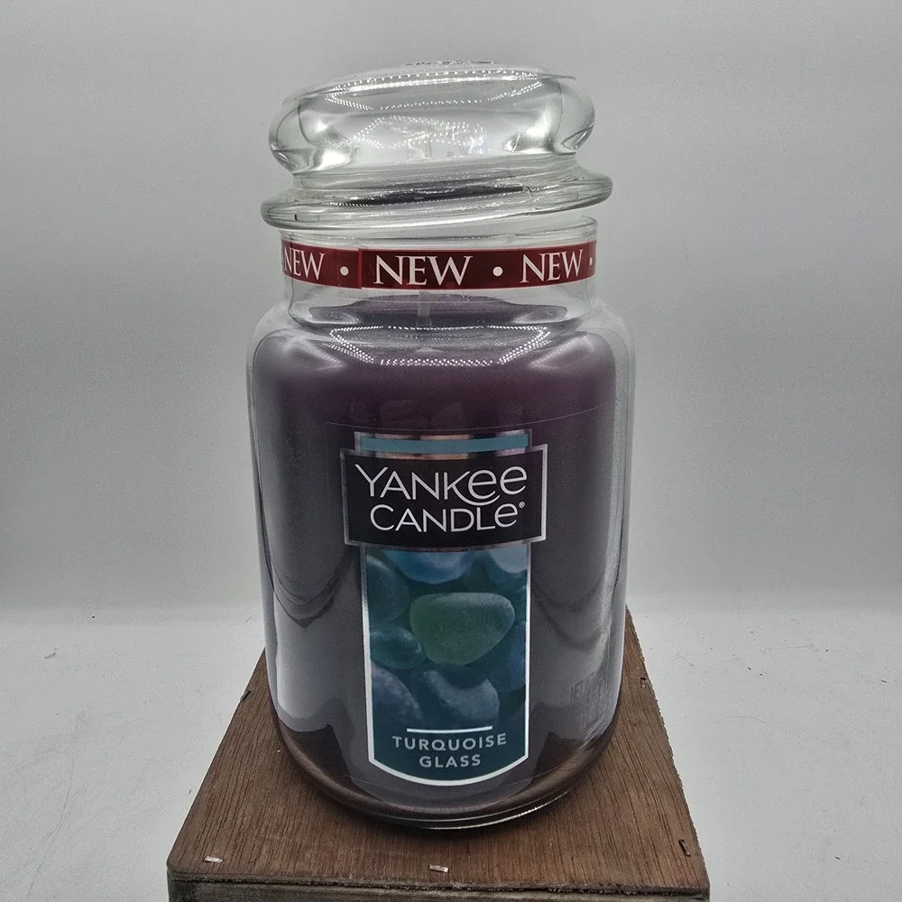 NEW RARE YANKEE CANDLE TURQUOISE GLASS , LARGE JAR, NET WT: 22 OZ